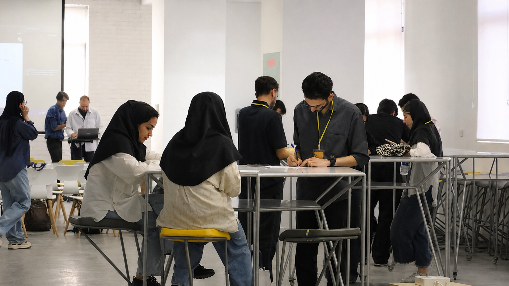 Students visiting the IdeaLab program